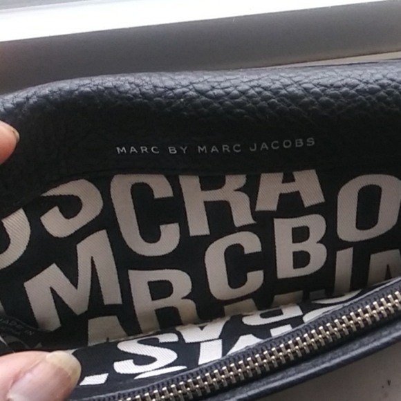 Wallet - Picture 3 of 5